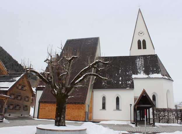 Kindermette mit Krippenspiel in Brand