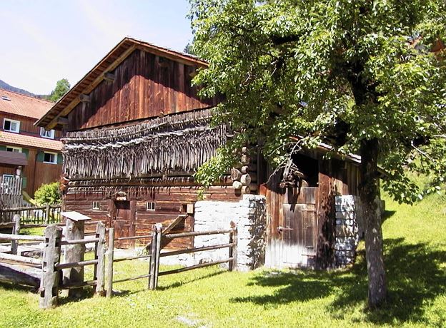 Kreativnachmittag im Paarhof Buacher - Basteln mit Naturmaterialien